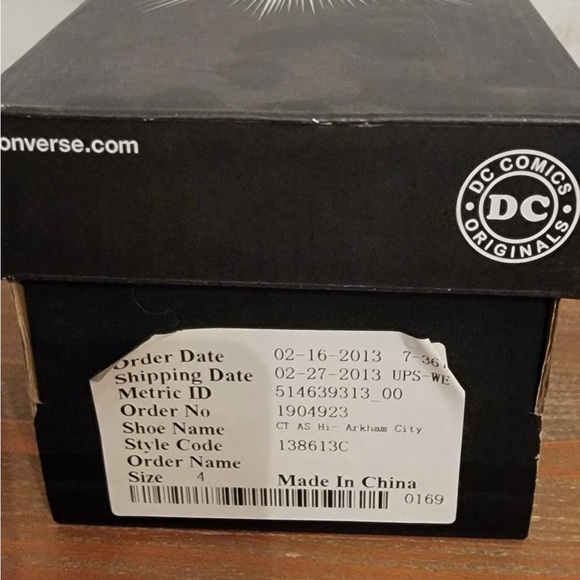 DC comics Superman converse sneakers women’s size 6 kids size 4 - Picture 6 of 6